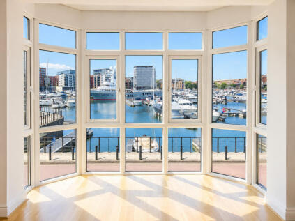 Atlantic Close, Southampton, SO14