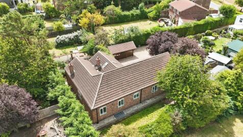 Rectory Road, Roos, Hull, East Riding of Yorkshire, HU12 0LD