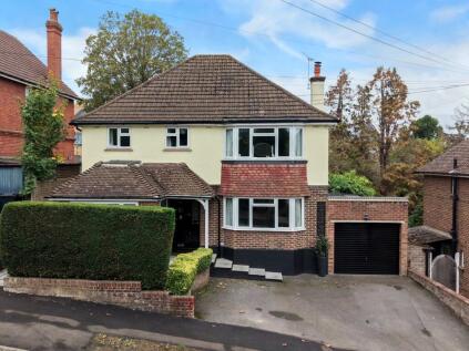 Park Rise, Leatherhead, Surrey, KT22