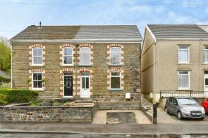 248, Heol Y Gors, Ammanford SA18 1RN