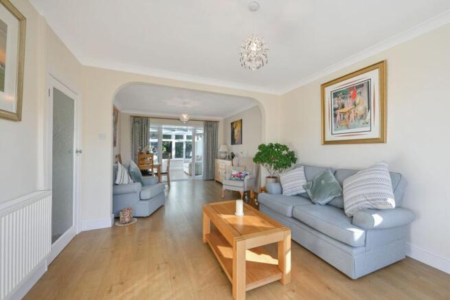 Tattenham Grove, Epsom, KT18 photo 2