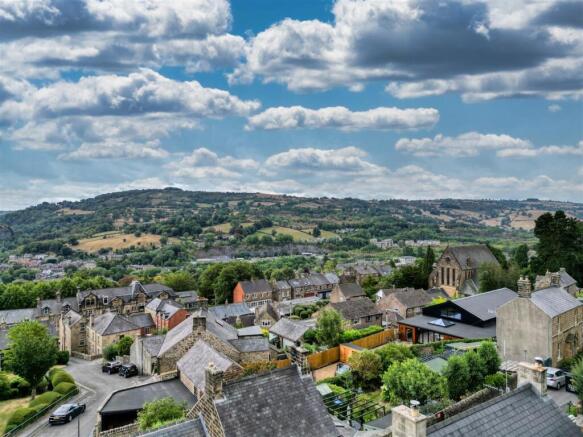 View south-west over Matlock.jpg