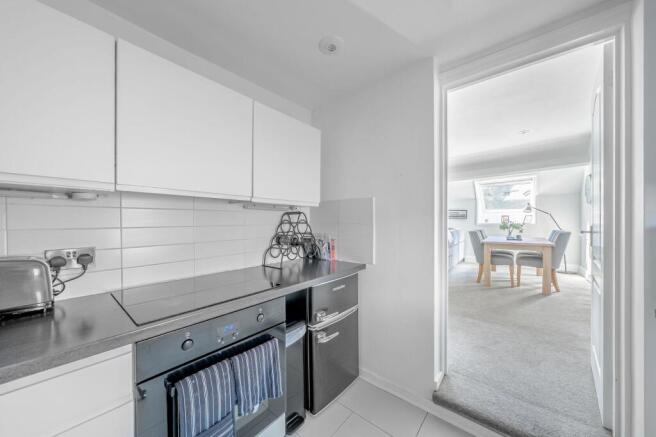1 bed Flat for sale Image 6