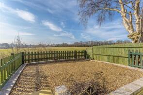58, Beechen Lane, Tadworth KT20 6RU