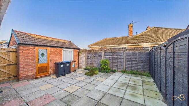 2 bed Bungalow for sale Image 11