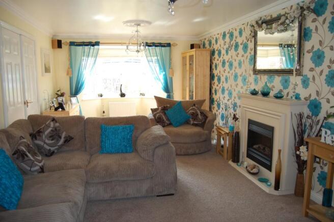 Lounge 2