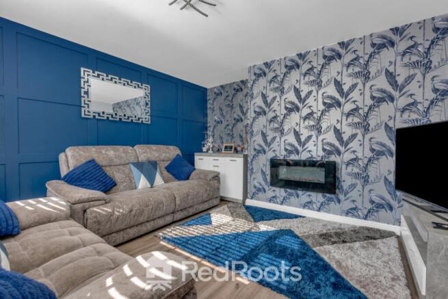 3 bed Semi-Detached for sale Image 9