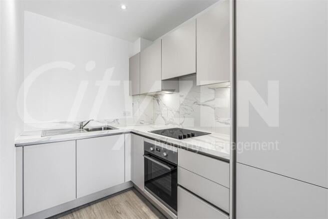 KITCHEN (SIMILAR FLAT)