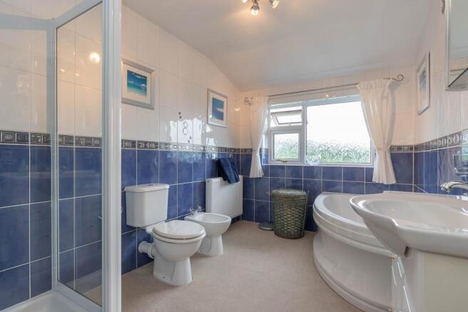 Bedroom 1 Ensuite