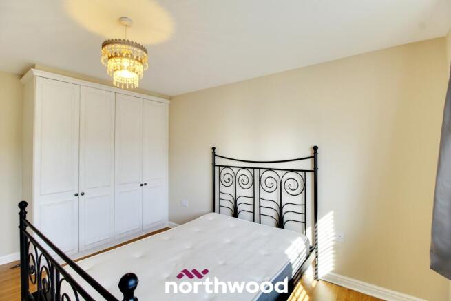 3 bed Apartment for sale Image 9