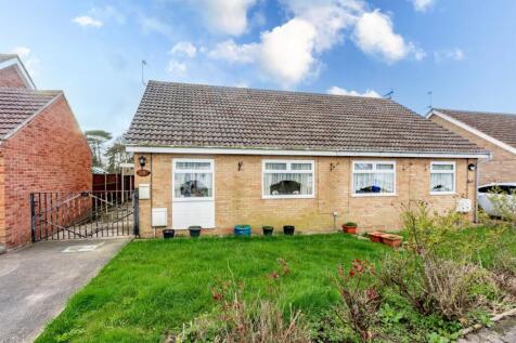 Manor Park Road, Corton