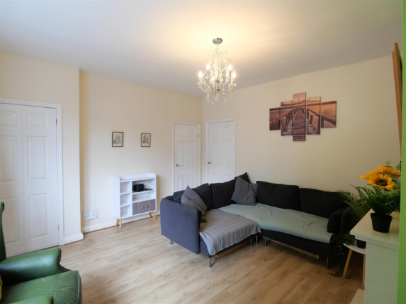 2 bed Terraced for sale Image 4