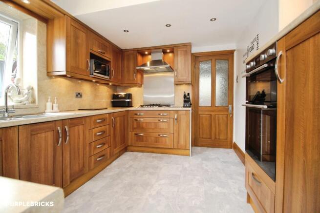 3 bed Semi-Detached for sale Image 3