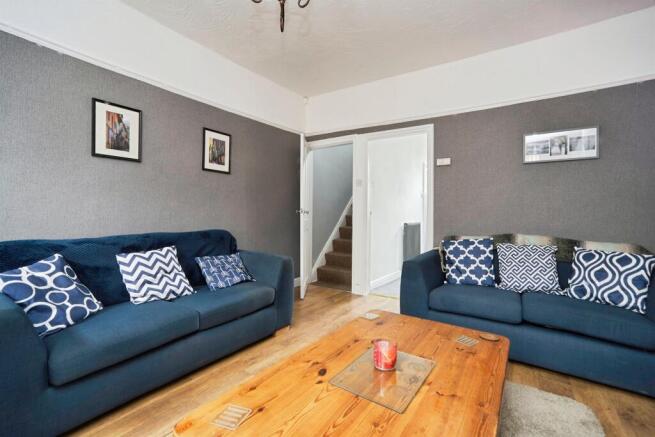 3 bed Terraced for sale Image 5