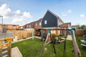 44, Vauxhall Way, Dunstable LU6 1BF