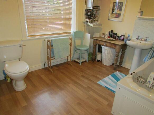 Photo 8