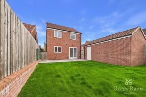 10, Piccolo Row, Churwell, Leeds LS27 7FJ