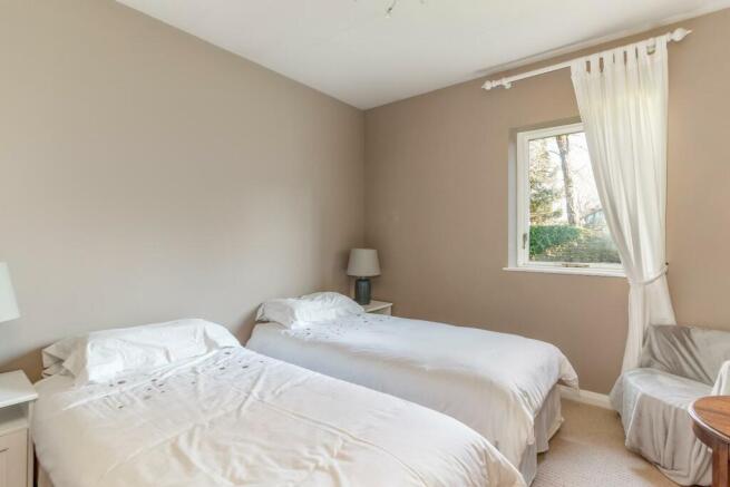 Bedroom 4.jpg