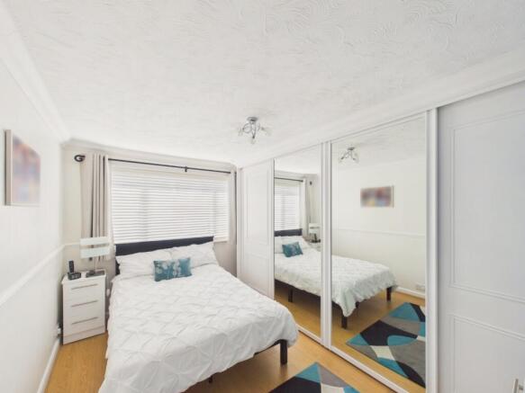 3 bed Semi-Detached for sale Image 6