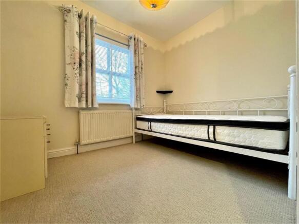 9 Hyde Bank Court Bedroom..jpeg