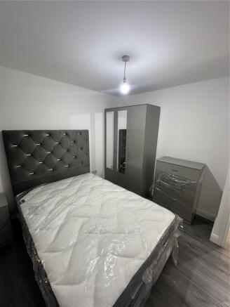 1 bed Apartment to rent Image 11