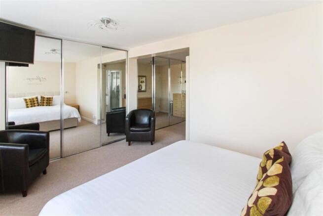 Master Suite.jpg