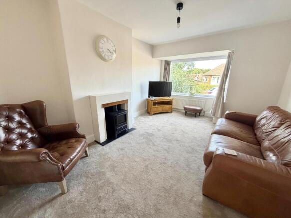 2 bed Semi-Detached Bungalow for sale Image 3