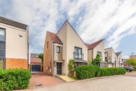 Greville Gardens, Great Park, NE13