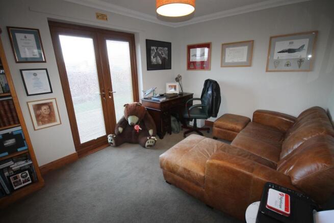 STUDY / BEDROOM 5