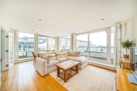 Bluewater House, Riverside