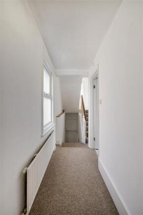 Chelmsford Road, E18
