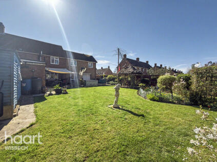 Hall Bridge Road, Upwell