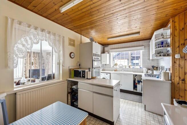 Fallowfield Crescent 31 KITCHEN DINING ROOM.jpeg