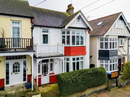 Highcliff Drive, Leigh-On-Sea