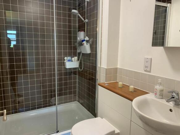 ENSUITE SHOWER ROOM