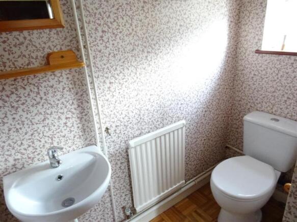 Cloakroom/Wc