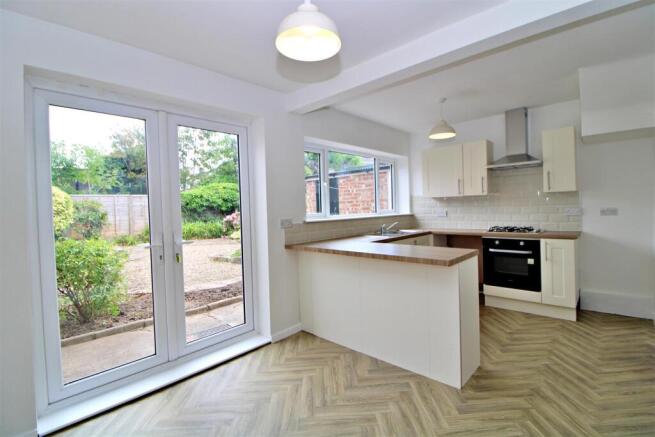Dining Kitchen.JPG