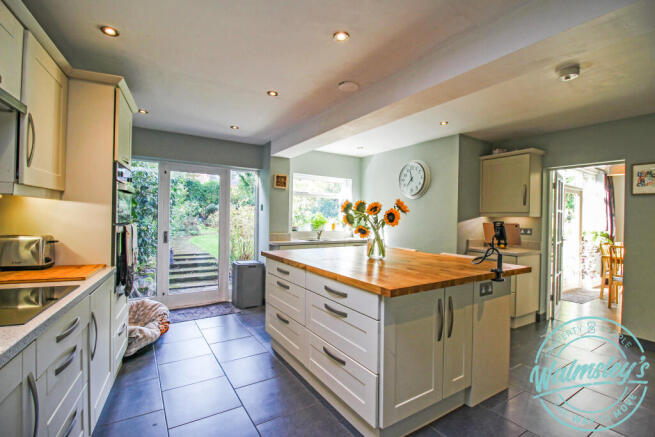 Kitchen breakfast room