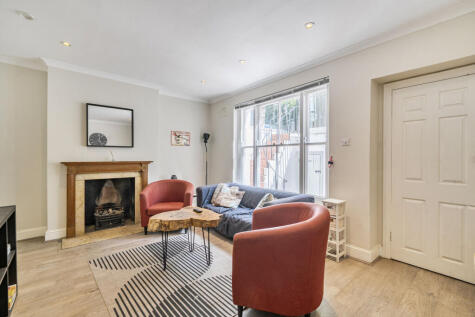 Kempsford Gardens, Earls Court, London, SW5