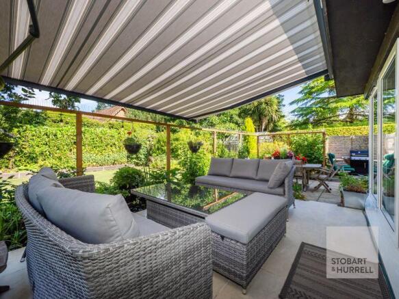 Alfresco Dining