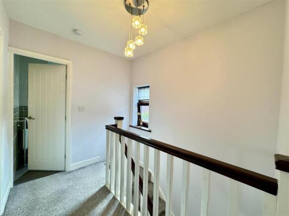 3 bed Detached for sale Image 10