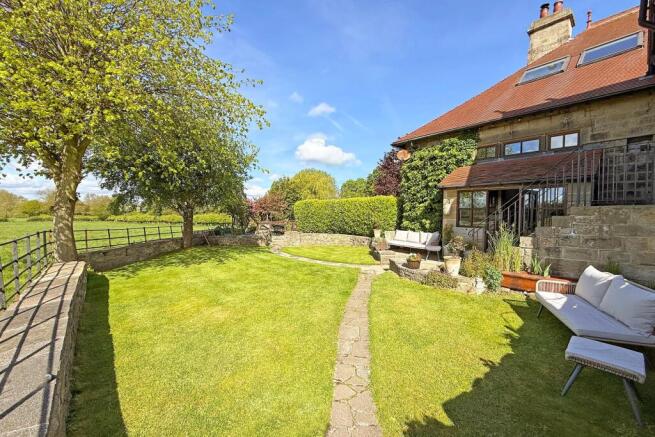 10 bed Detached for sale Image 6