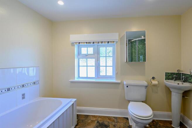 8428798-interior16-800.jpg