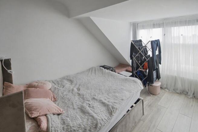 Flat 8, 77 - 78 Royal Parade, Eastbourne, BN22 7AF