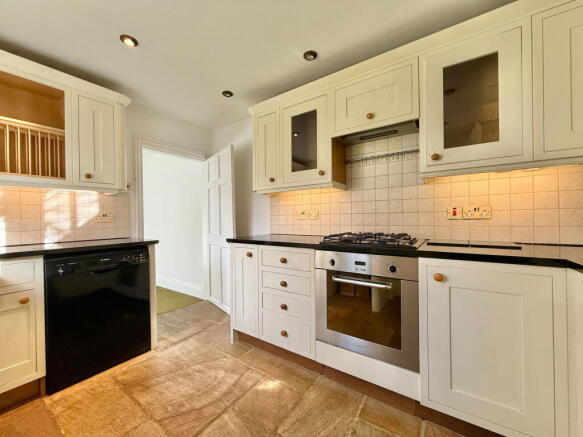 2 bed Cottage for sale Image 7