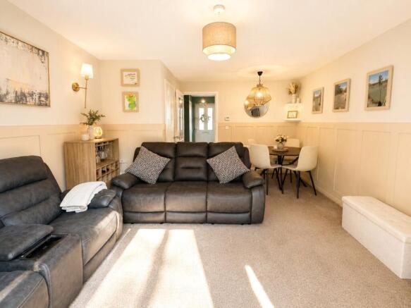 2 bed Semi-Detached for sale Image 8