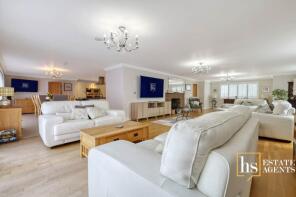 34, Park Avenue, Brentwood CM13 2QL