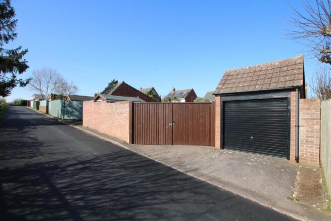 Rear access and garage.JPG