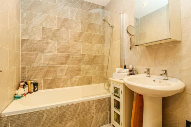 BATHROOM/W.C.