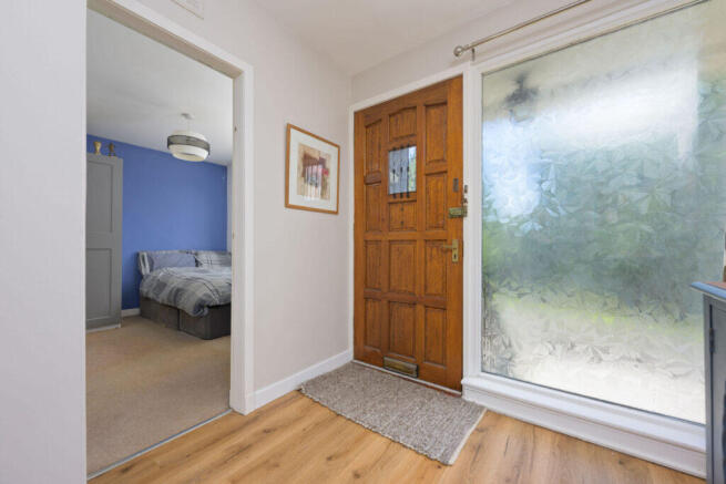 Castle Drive, Stenhousemuir photo 4